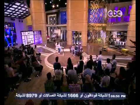 بالفيديو بكاء أحمد زاهر وابنته على الهواء