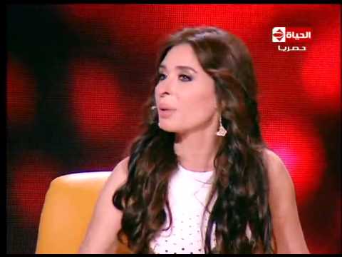 شاهد الراقصة دينا تحكي عن أيام المراهقة