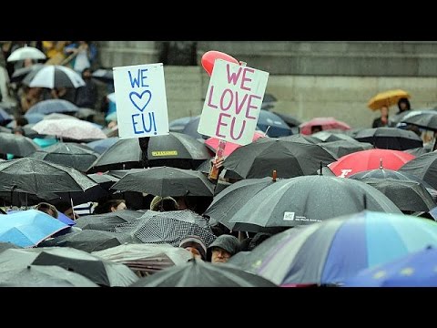 anti brexit voters march in favour of a referendum rerun