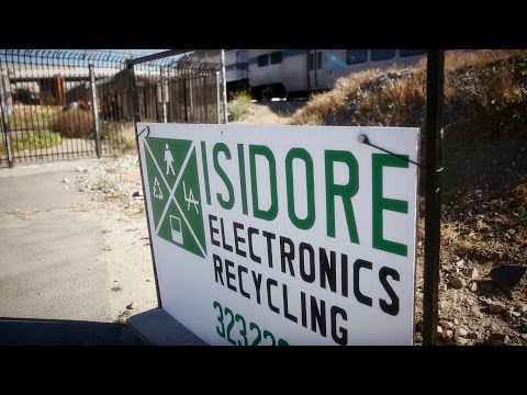 isidore recycling combines a helping hand