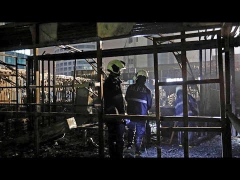 15 killed several injured in massive mumbai fire