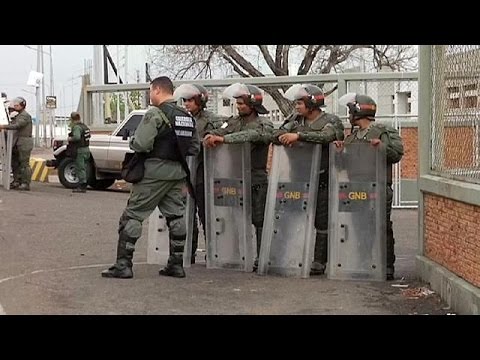 venezuelas second city looted