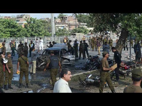 49 injured in explosion in pakistan