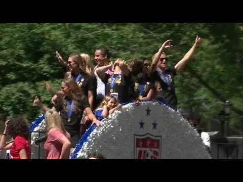 watch world cup champs parade in new york