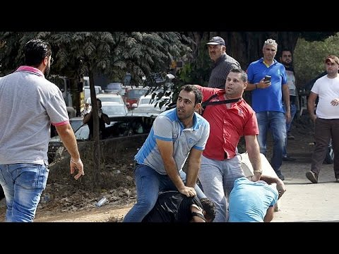 clashes between police and protesters in beirut