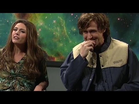 ryan gosling gets the giggles on snl